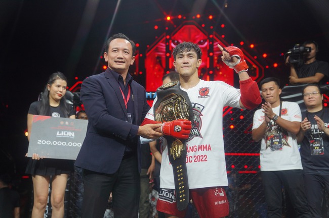  Nguyễn Trần Duy Nhất tiết lộ lý do trả đai vô địch MMA khiến CĐV khâm phục và tiếc nuối  - Ảnh 4.