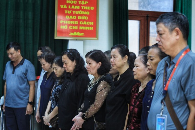 Bí thư Thành ủy Hà Nội dự tưởng niệm và quyên góp ủng hộ nạn nhân vụ cháy chung cư mi ni ở quận Thanh Xuân - Ảnh 8.