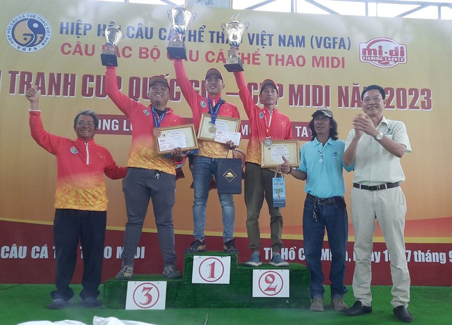 Cần thủ Nguyễn Thành Tài vô địch Cúp quốc gia câu cá thể thao - Ảnh 2.
