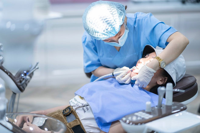 Tại sao ngày càng có nhiều Việt Kiều về nước làm phẫu thuật thẩm mỹ? - Ảnh 1.