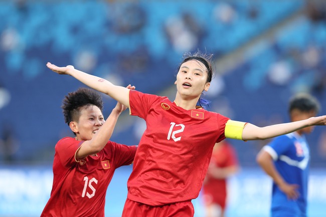 Ngôi sao đá thay Huỳnh Như tỏa sáng, ĐT nữ Việt Nam 'ca khúc khải hoàn' trong trận mở màn ASIAD 2023 - Ảnh 2.
