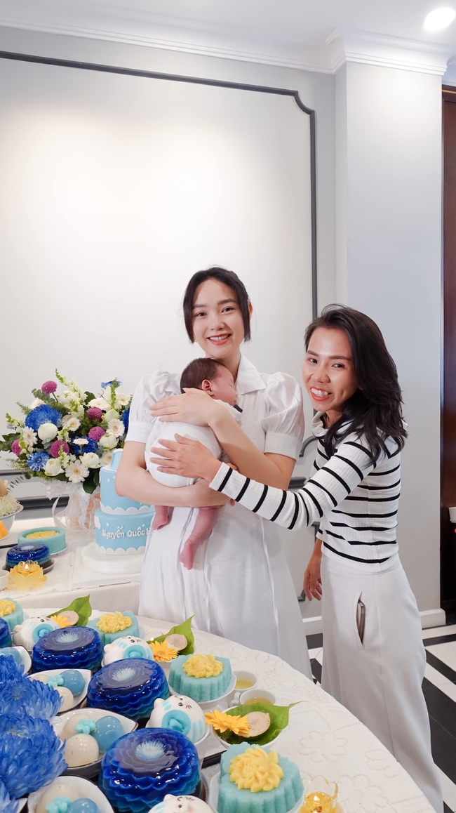 Minh Hằng tiết lộ lý do không 'phát rồ' sau sinh 1 tháng, các mẹ bỉm đồng cảm sâu sắc - Ảnh 2.