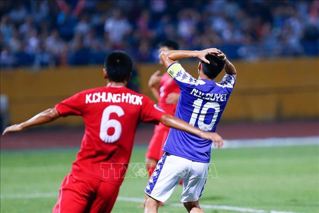 Bùi Tiến Dũng thủng lưới do mắc sai lầm, CLB Việt Nam đánh rơi chiến thắng dù đá hay hơn ở trận chung kết Cúp châu Á - Ảnh 5.