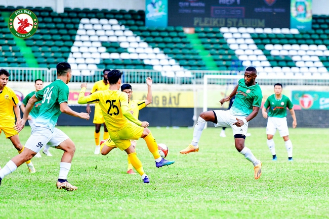 Bóng đá Việt Nam 29/9: ĐT Việt Nam bổ sung 5 cầu thủ U23, Patrik Lê Giang có hành động đẹp với CĐV - Ảnh 5.