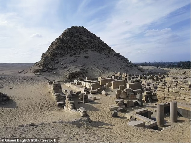 Ai Cập: Phát lộ những căn phòng bí mật của Kim tự tháp Sahure 4.400 năm tuổi, bí mật cổ xưa sẽ được giải mã - Ảnh 1.