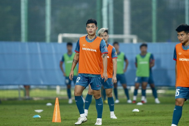 Trụ cột ĐT Việt Nam gặp chấn thương hàng loạt, đủ xếp thành một đội để cạnh tranh tại Asian Cup 2023 - Ảnh 9.