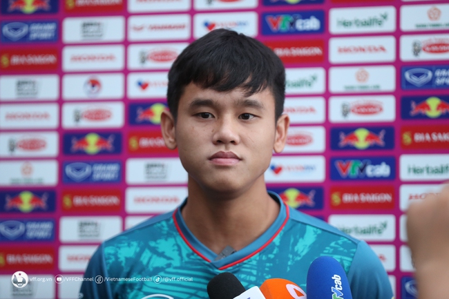 U23 Việt Nam chốt danh sách dự vòng loại U23 châu Á: HLV Troussier gây bất ngờ - Ảnh 2.