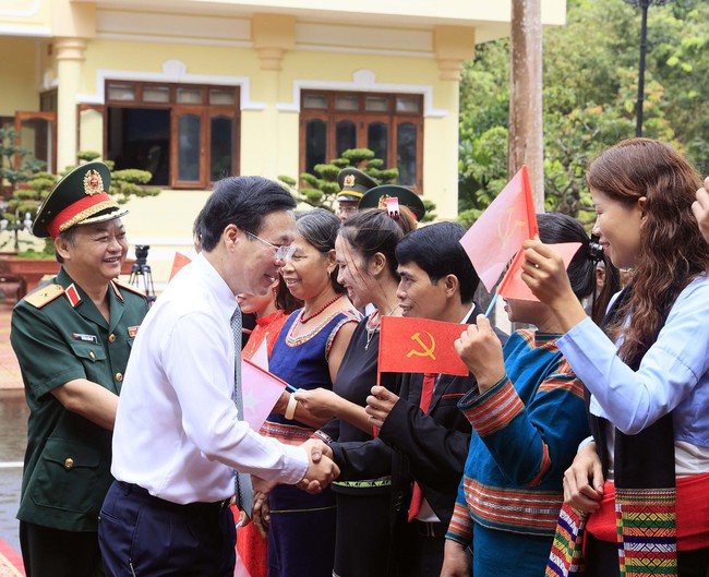 Chủ tịch nước Võ Văn Thưởng thăm Binh đoàn 15 - Ảnh 4.