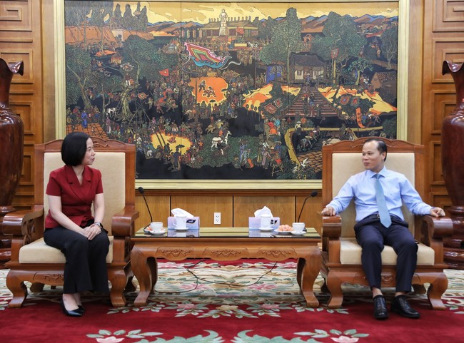 Tổng Giám đốc TTXVN làm việc với lãnh đạo tỉnh Bắc Giang - Ảnh 2.