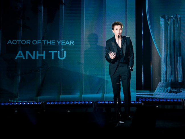 Anh Tú thắng giải Diễn viên của năm tại Male Icon Awards 2023 - Ảnh 1.