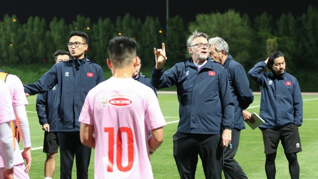 ĐT Việt Nam tập ăn mừng bàn thắng trước trận gặp Nhật Bản tại Asian Cup - Ảnh 3.