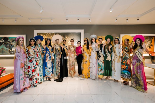 Dàn người đẹp Miss Global 2023 khoe dáng với áo dài của NTK Châu Loan - Ảnh 4.