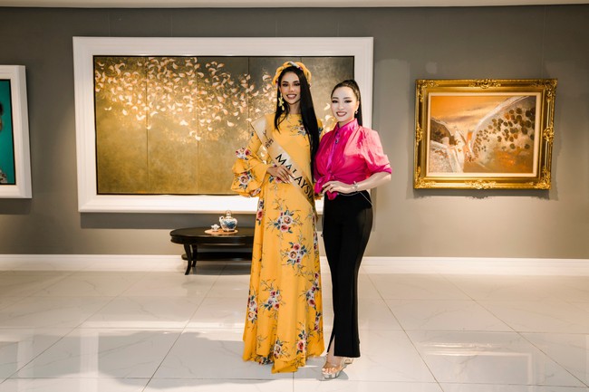 Dàn người đẹp Miss Global 2023 khoe dáng với áo dài của NTK Châu Loan - Ảnh 3.