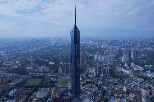 Samsung C&T hoàn thành tòa nhà cao thứ 2 thế giới tại Malaysia - Ảnh 1.