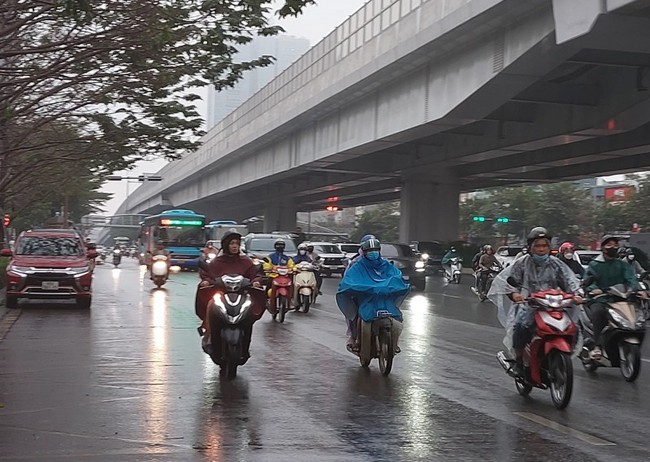 Thủ đô Hà Nội tiếp tục mưa rét trong hai ngày cuối tuần - Ảnh 1.