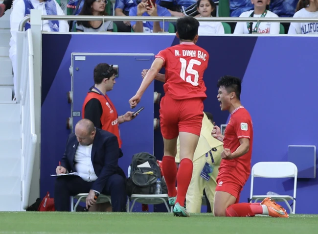 TRỰC TIẾP bóng đá Việt Nam vs Nhật Bản (VTV5): Tuấn Hải lập công, bữa tiệc bàn thắng (H1) - Ảnh 10.