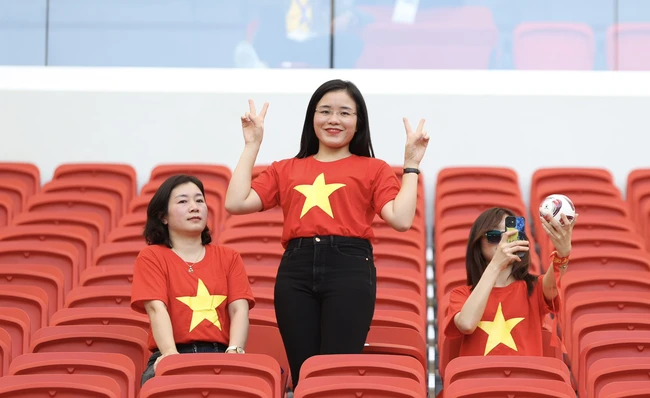 TRỰC TIẾP bóng đá Việt Nam vs Nhật Bản (VTV5, FPT Play): Quang Hải bất ngờ dự bị - Ảnh 11.