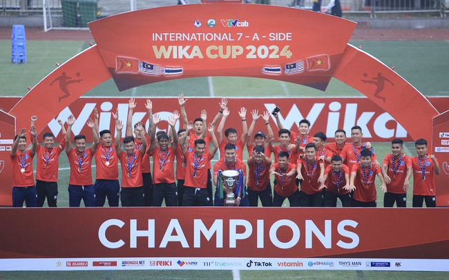 Bữa tiệc bóng đá 7 người Quốc tế Wika Cup 2024 khép lại đầy ấn tượng - Ảnh 3.