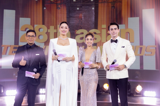 Lương Thùy Linh - nàng hậu 2k đầu tiên làm host tại Asian Television Awards  - Ảnh 5.