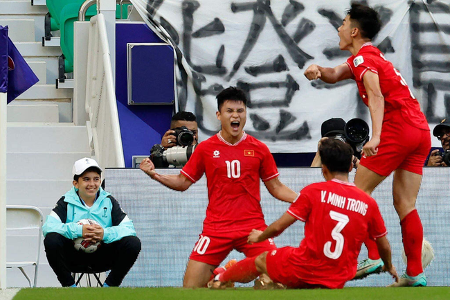Tuyển Việt Nam đá giao hữu với đối thủ mạnh trước thềm AFF Cup