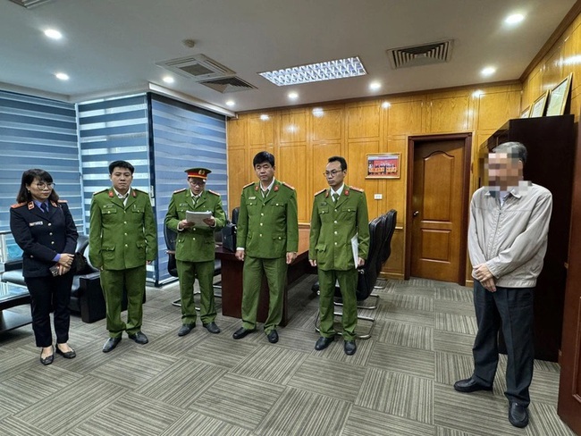 Khởi tố, bắt tạm giam Phó Cục trưởng Cục Đăng kiểm Việt Nam Nguyễn Vũ Hải - Ảnh 1.