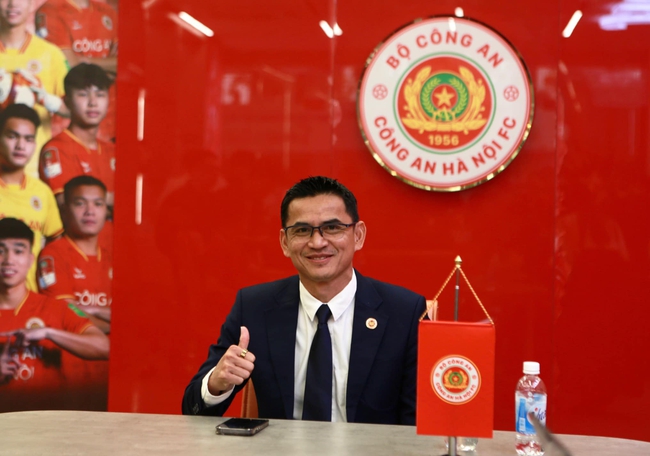Tin nóng bóng đá Việt 17/1: Tình hình chấn thương của Việt Anh, HLV Kiatisuk nói về ĐT Việt Nam tại Asian Cup - Ảnh 3.