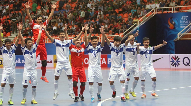 CLB Việt Nam ghi 7 bàn vào lưới nhà vô địch Iraq, giành chiến thắng lịch sử ở Cúp châu Á khiến AFC ngỡ ngàng - Ảnh 3.