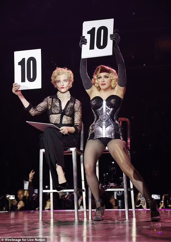 Madonna bị fan kiện gây ra nhiều thiệt hại khi chậm trễ trình diễn tới 2 tiếng  - Ảnh 5.