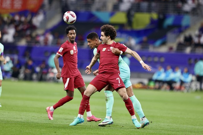 VTV5 VTV6 trực tiếp bóng đá Trung Quốc vs Qatar (0-0): Đội khách tỏ rõ quyết tâm - Ảnh 6.