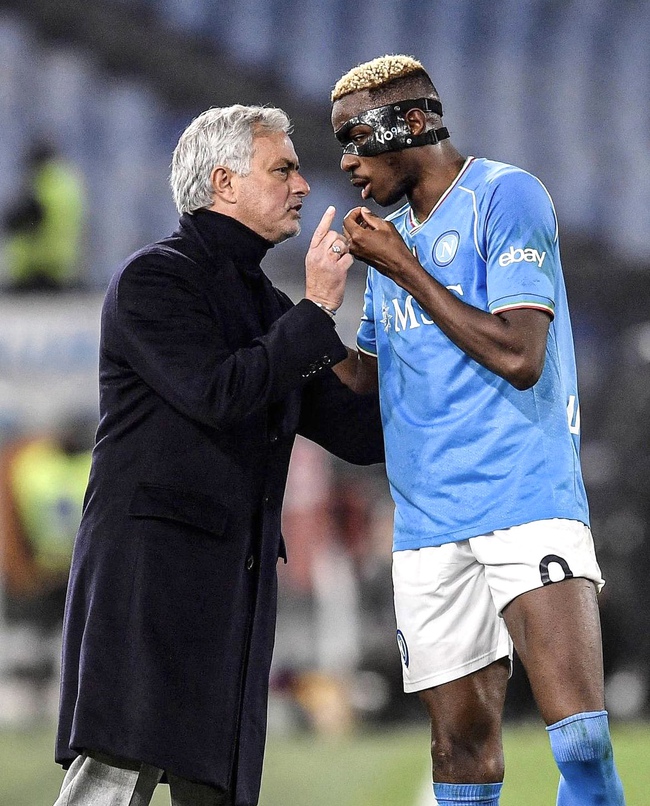 Jose Mourinho sẽ đến Napoli? - Ảnh 1.