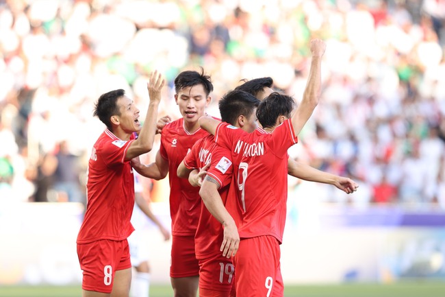 Đội tuyển Việt Nam gấp rút về nước, sớm tập trung trở lại cho vòng loại World Cup - Ảnh 2.