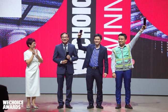 Gala vinh danh và trao giải WeChoice Awards 2023: Đêm tôn vinh những nguồn cảm hứng &quot;Đám đam mê dám rực rỡ&quot; - Ảnh 11.