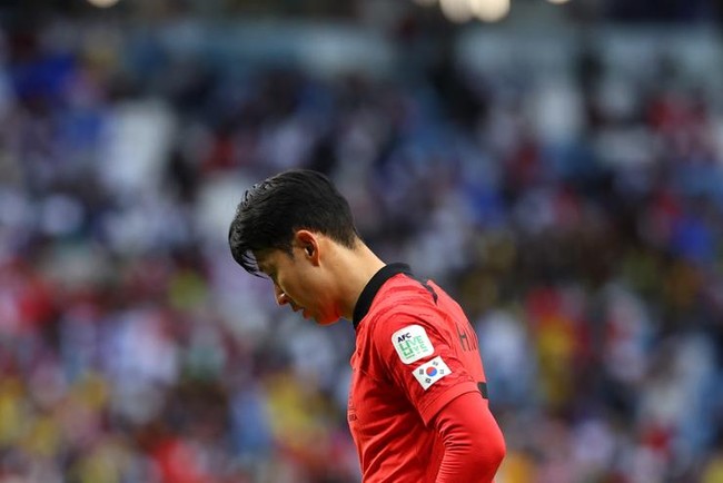 Son Heung Min rơi nước mắt vì bị chỉ trích 'dàn xếp tỷ số' trận Hàn Quốc gặp Malaysia - Ảnh 2.