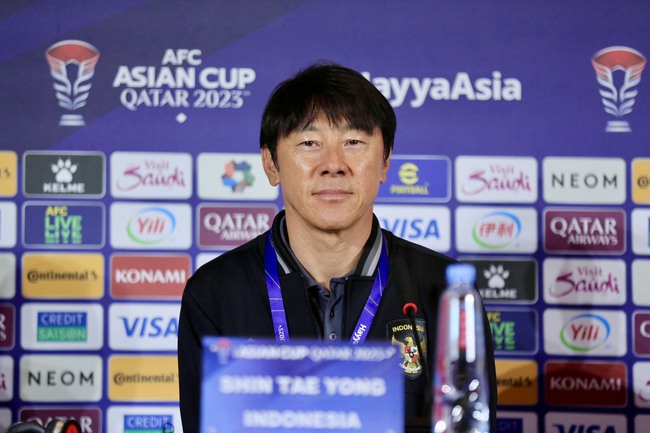 HLV Shin Tae Yong tuyên bố: 'Không phải bóng đá Việt Nam đi xuống, chỉ là Indonesia đang phát triển hơn' - Ảnh 2.