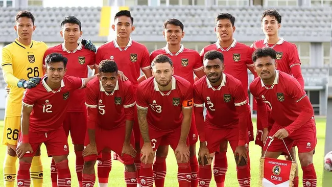 2 sao nhập tịch của ĐT Indonesia ‘biếu không’ bàn thắng cho đối thủ, HLV Shin Tae Yong bị kêu gọi sa thải trước Asian Cup  - Ảnh 3.