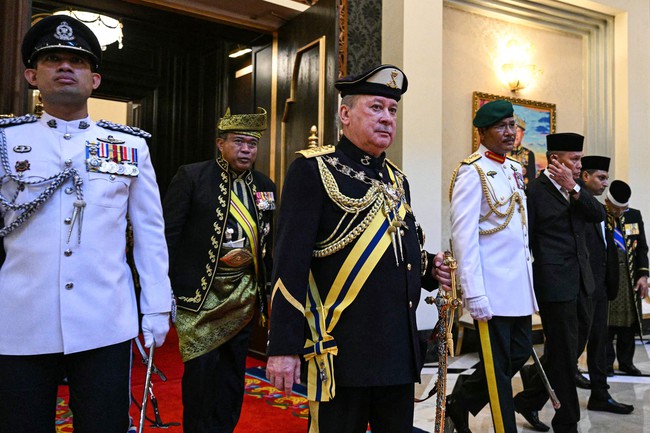 Quốc vương thứ 17 của Malaysia đăng quang - Ảnh 6.