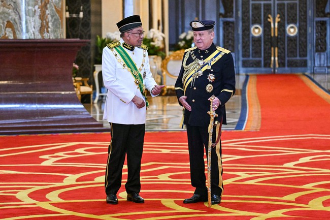 Quốc vương thứ 17 của Malaysia đăng quang - Ảnh 4.