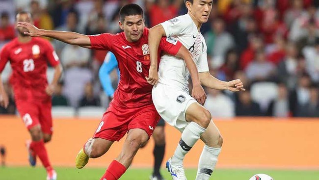 Cầu thủ Trung Quốc nhận hình phạt nặng sau hai trận thua liên tiếp - Ảnh 3.