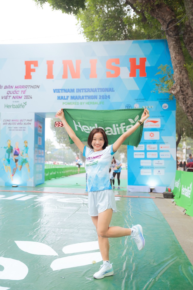 Herbalife lan tỏa tinh thần thể thao đẹp tại Giải Bán Marathon Quốc tế Việt Nam 2024 tài trợ bởi Herbalife - Ảnh 2.