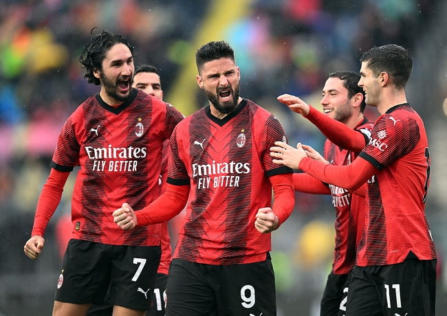 Milan thắng 3-0 ngay trên sân Empoli: Miền đất thiêng của 'Rossoneri' - Ảnh 3.