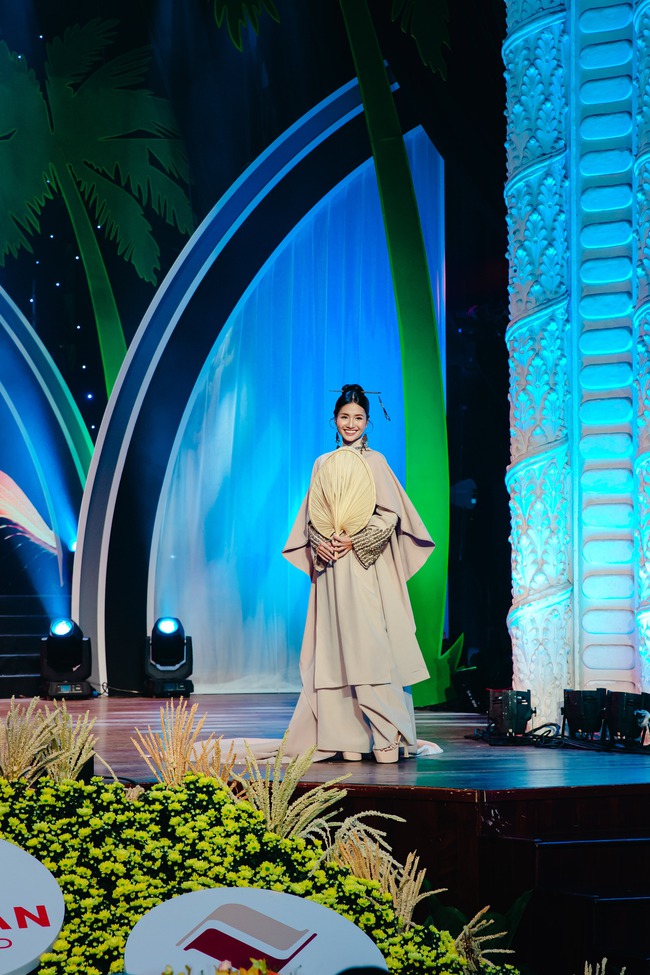 Hoa hậu Nguyễn Thanh Hà tiết lộ kế hoạch sang Mỹ và những dự án cộng đồng - Ảnh 3.