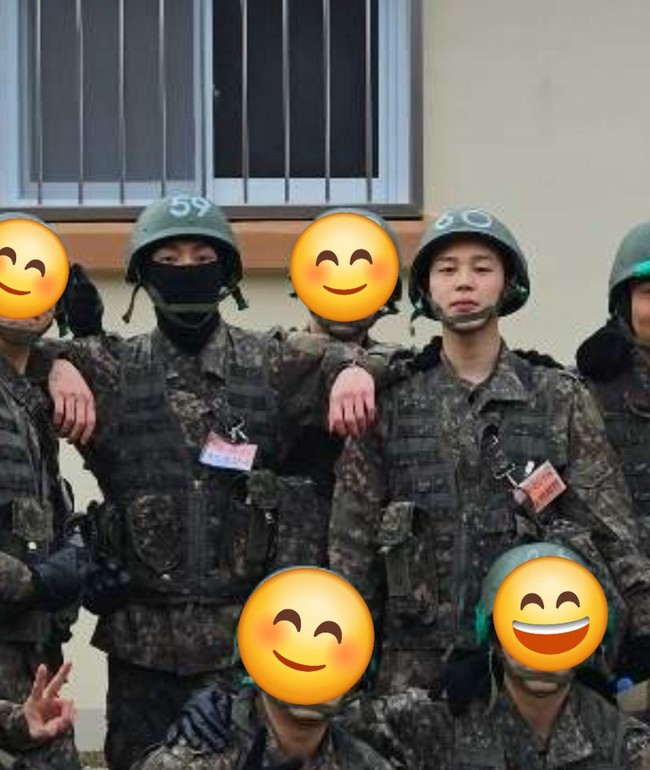 Jimin & Jungkook BTS đang thích nghi tốt với cuộc sống quân ngũ trong bức ảnh mới sau đợt huấn luyện - Ảnh 3.