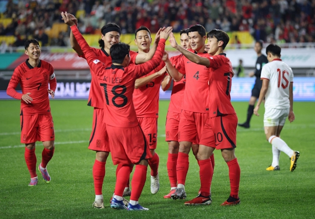 Bố Son Heung Min tuyên bố ĐT Hàn Quốc sẽ không vô địch Asian Cup, gọi tên nhà vô địch giải đấu - Ảnh 3.