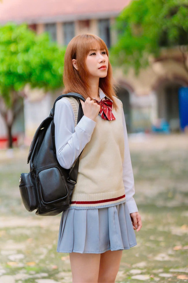 Sau bài hit &quot;Em lại nhớ anh rồi&quot;, Tuệ Phương ra mắt MV đầu tay  - Ảnh 2.