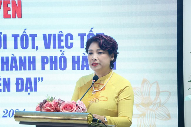 Gặp gỡ các phụ nữ Hà Nội &quot;điển hình&quot;: &quot;Phụ nữ hiện đại cũng cần biết thích ứng!&quot; - Ảnh 2.