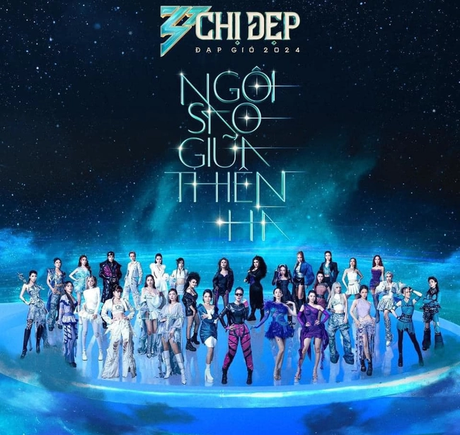 30 &quot;Chị Đẹp&quot; toả sáng trong MV &quot;Ngôi sao giữa thiên hà&quot; - Ảnh 1.