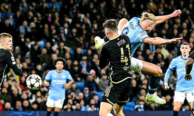 Siêu nhân Haaland lập siêu phẩm 'vô tiền khoáng hậu' trong chiến thắng cực đậm của Man City - Ảnh 1.