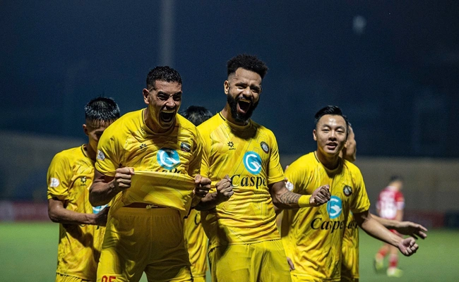 &quot;Sao&quot; trẻ ghi bàn sau 2 năm, đưa Thanh Hoá lên đỉnh V-League - Ảnh 3.