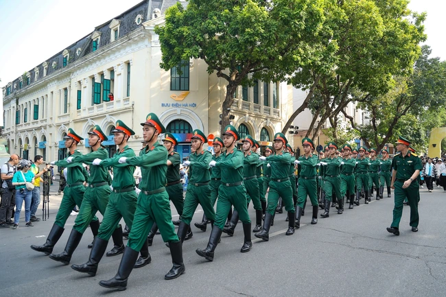 Hàng ngàn người tham gia tổng duyệt &quot;Ngày hội Văn hóa vì Hòa bình&quot; - Ảnh 4.