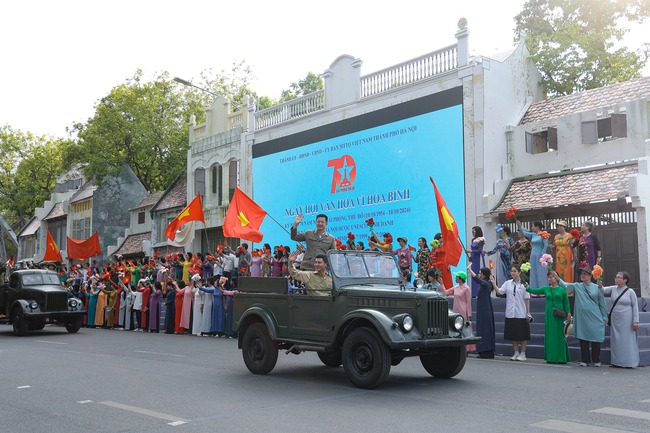 Hàng ngàn người tham gia tổng duyệt &quot;Ngày hội Văn hóa vì Hòa bình&quot; - Ảnh 2.